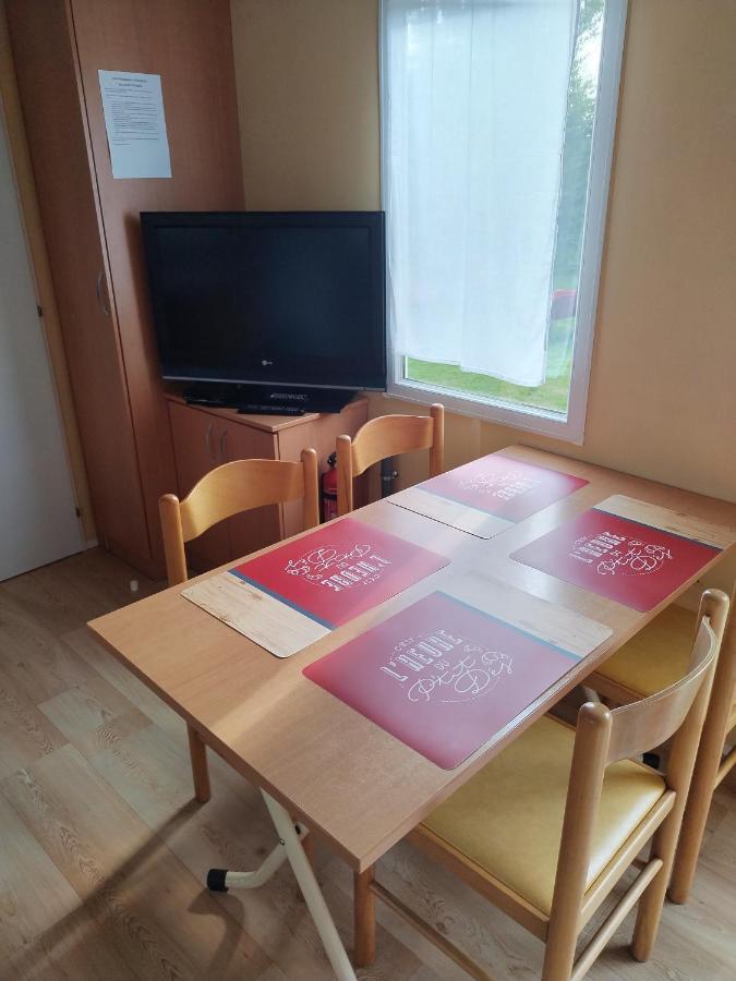 Mobil-Home Coin De Paradis En Cote D'Opale Sur Terrain Prive Et Sa Caravane Hermelinghen Kültér fotó